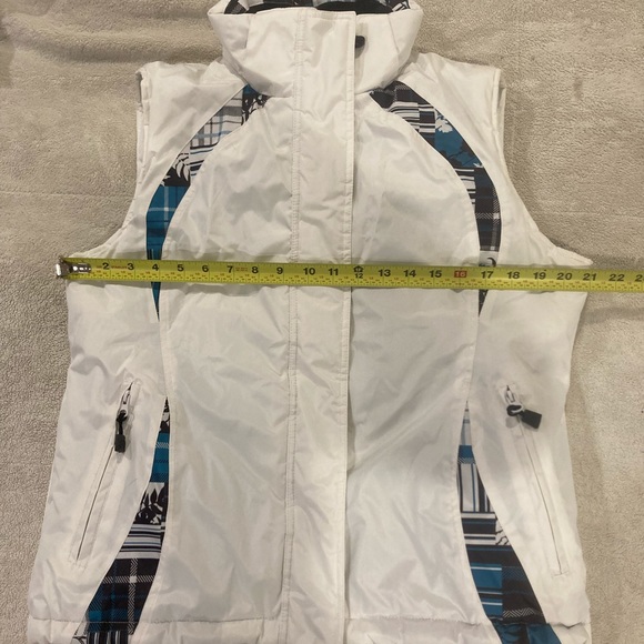 MAKEANOFFER Beautiful Snow White Mountain Winter Vest Hood ❄️ - Picture 14 of 14